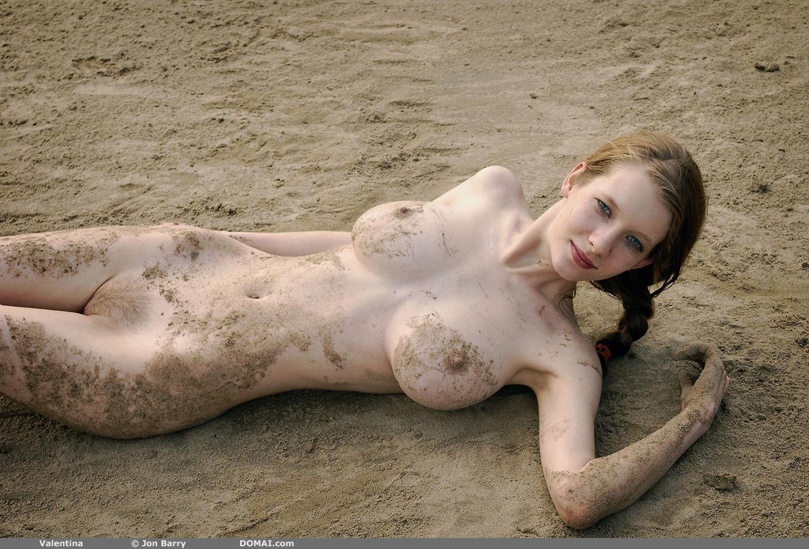 Valentina cervi naked